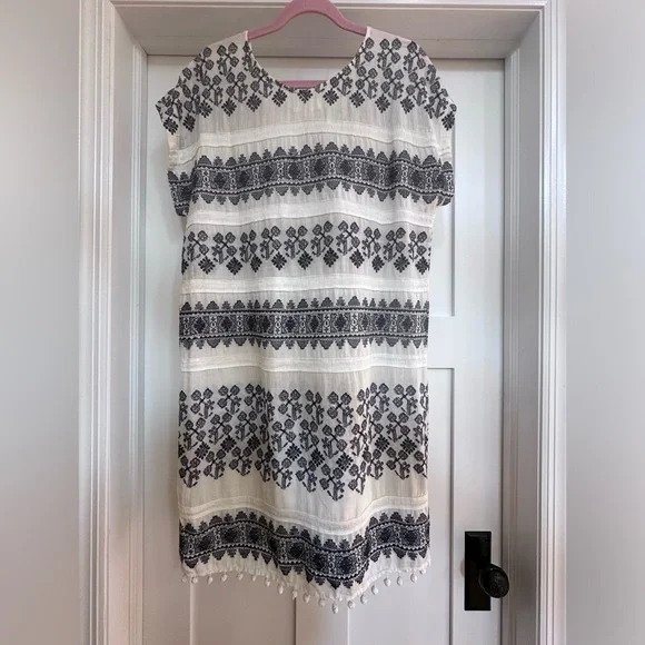 Velvet Brand Ikat pattern shift dress. - Picture 2 of 6